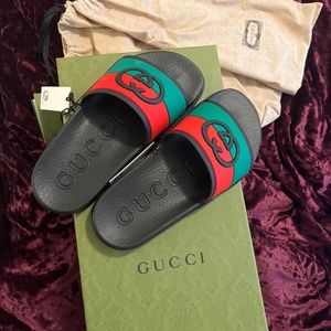 Gucci pursuit slides